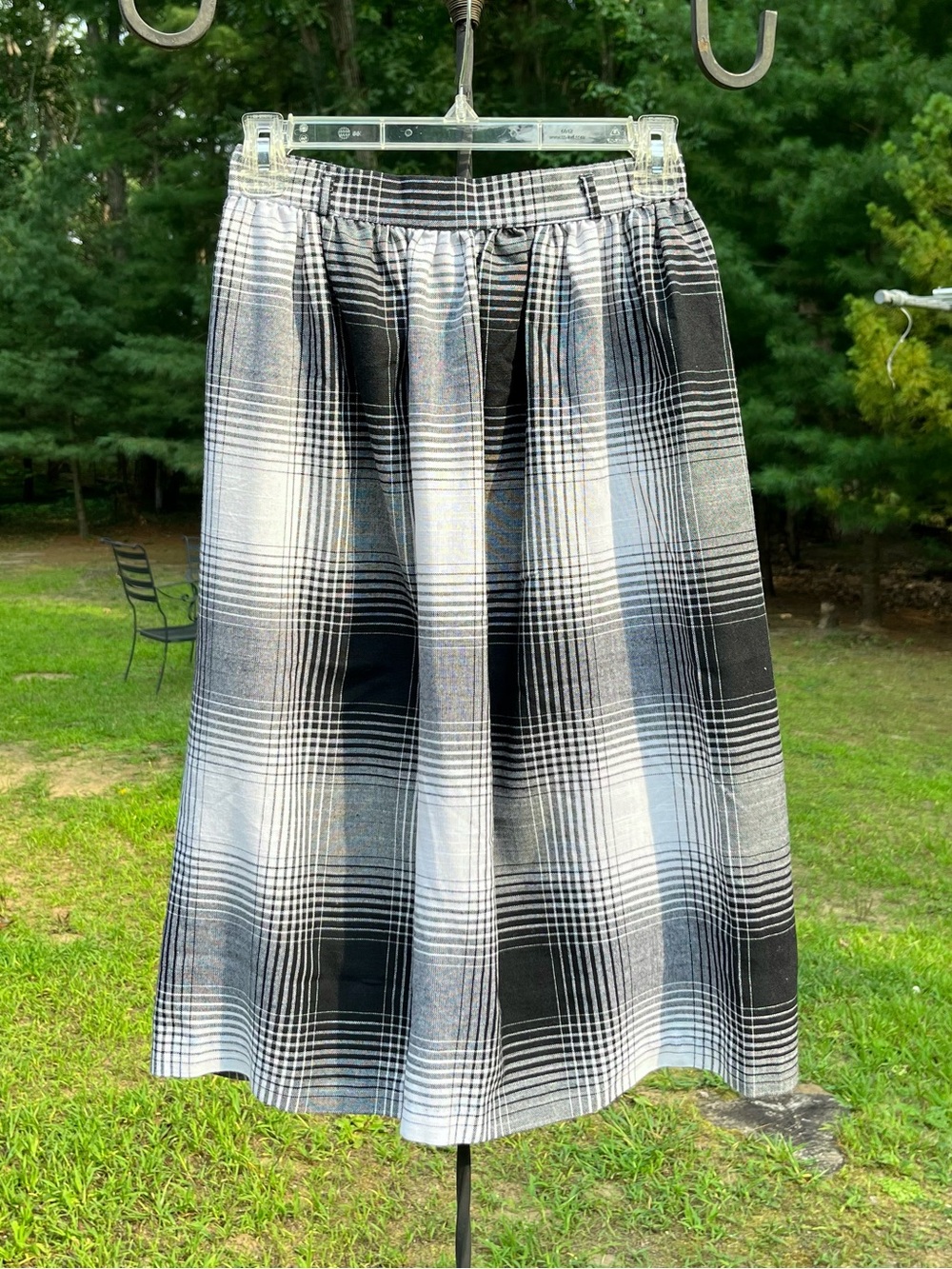 80s Retro Grunge Plaid Woven Midi Skirt Size 7/8 Academia Black White FLAW